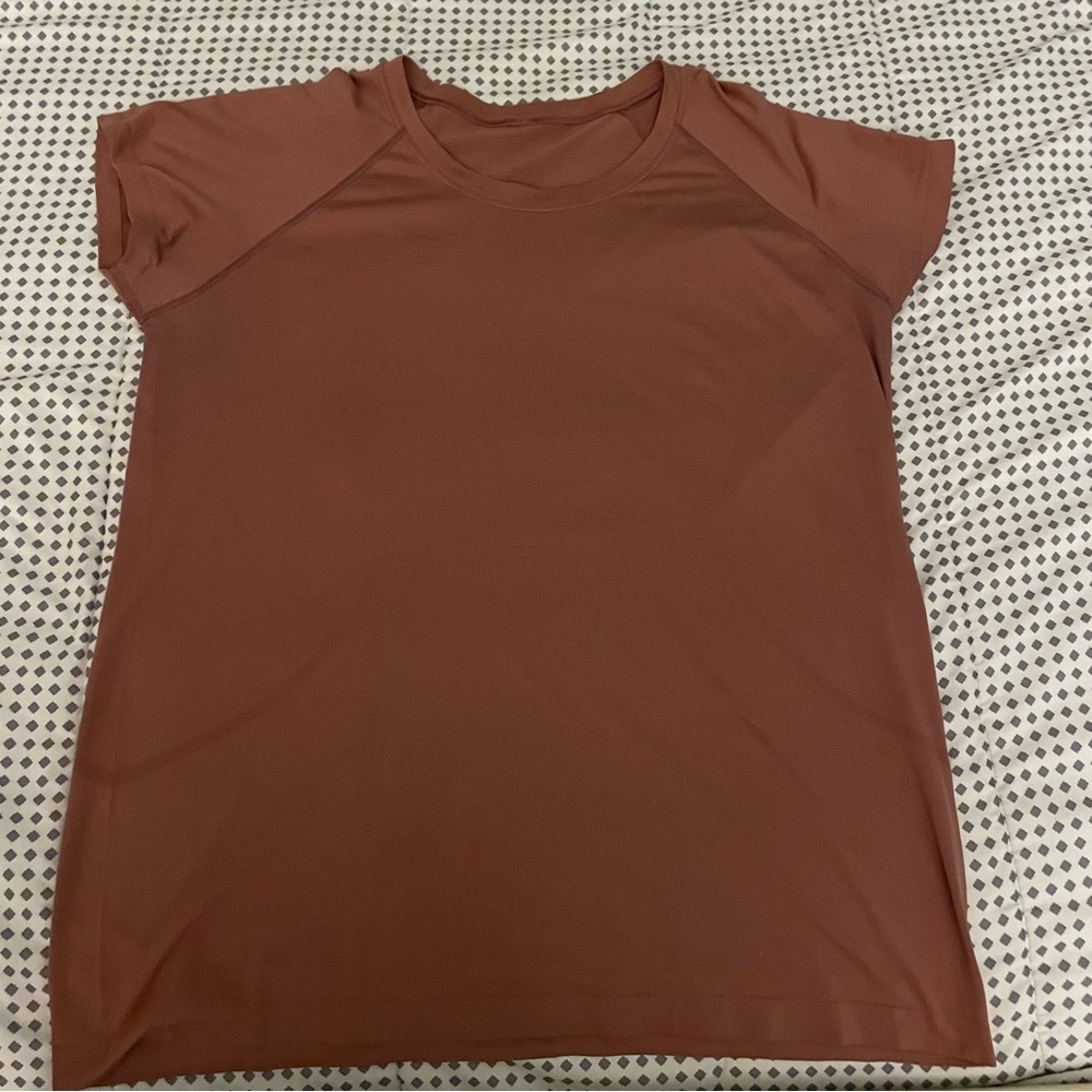 Lululemon swiftly tech shirt